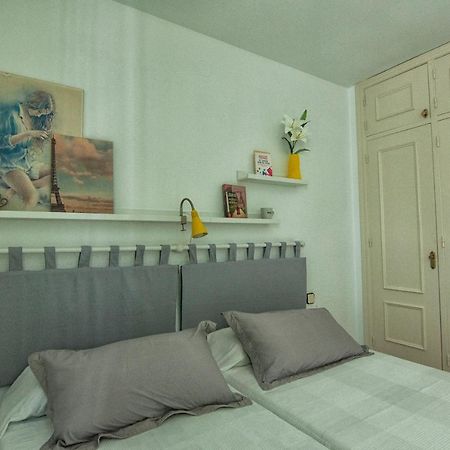 Luminoso y fresco apartamento en 2ª línea de playa Fuengirola Exterior foto