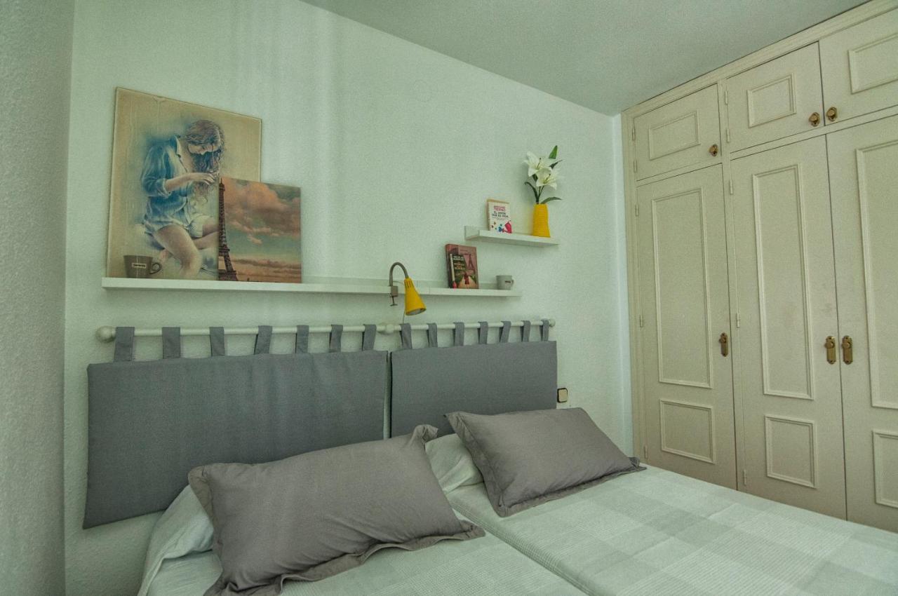 Luminoso y fresco apartamento en 2ª línea de playa Fuengirola Exterior foto