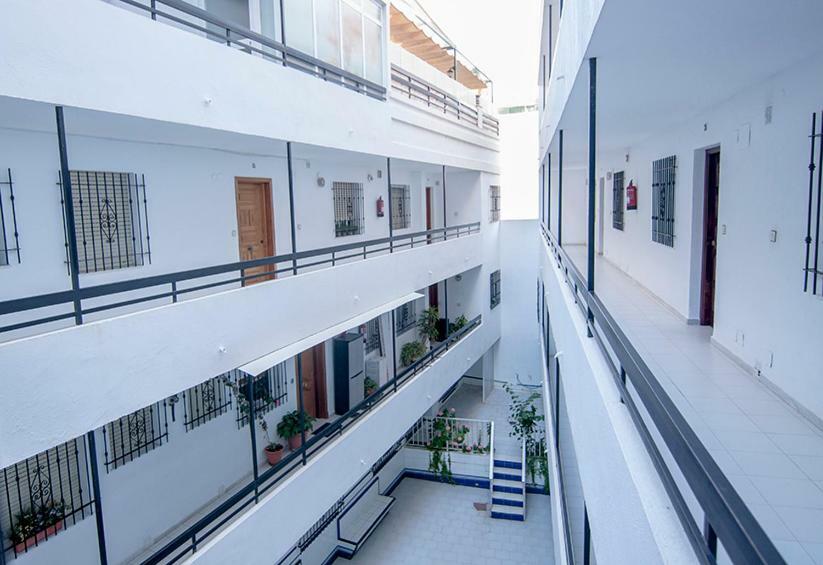 Luminoso y fresco apartamento en 2ª línea de playa Fuengirola Exterior foto