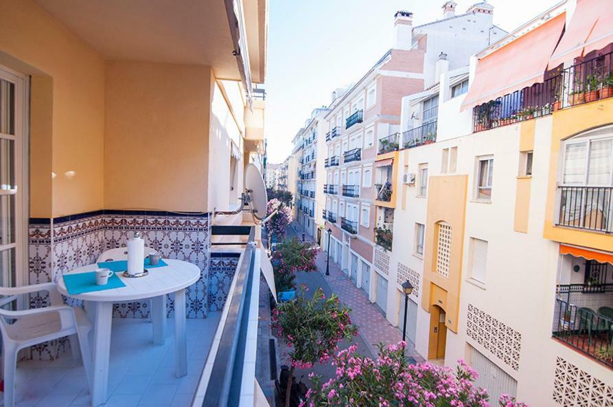 Luminoso y fresco apartamento en 2ª línea de playa Fuengirola Exterior foto